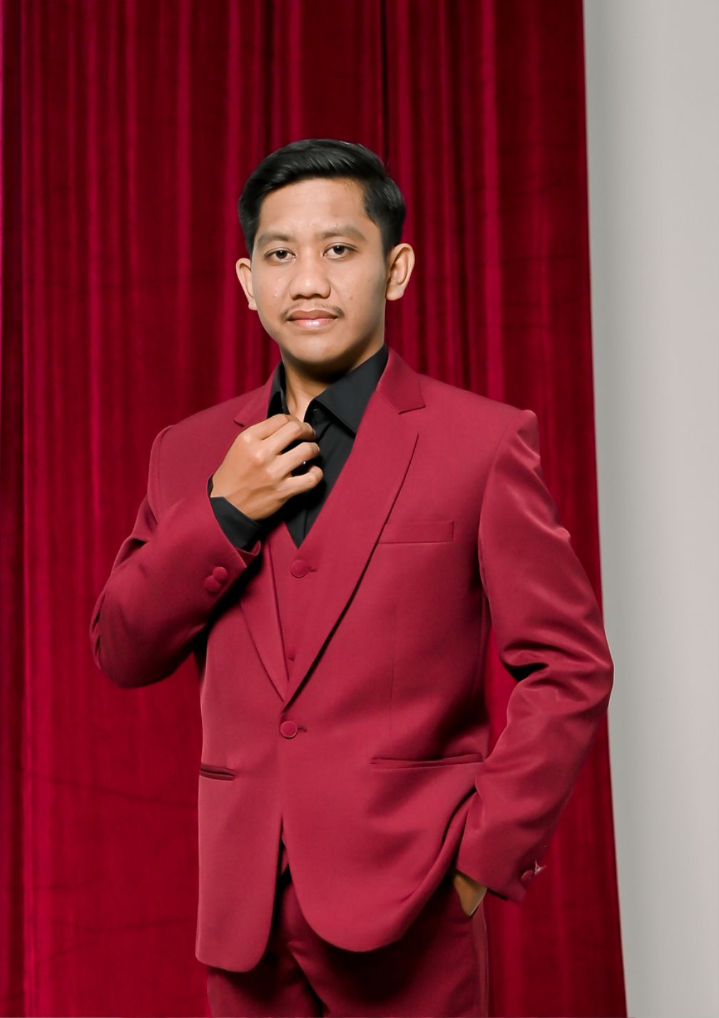 Ari Naba Azhar